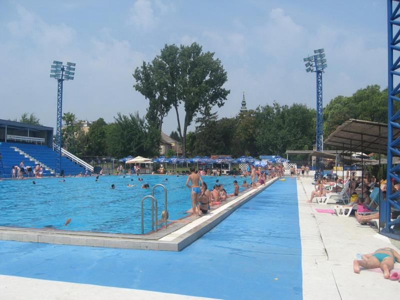 Bečej Apartman Ana מראה חיצוני תמונה