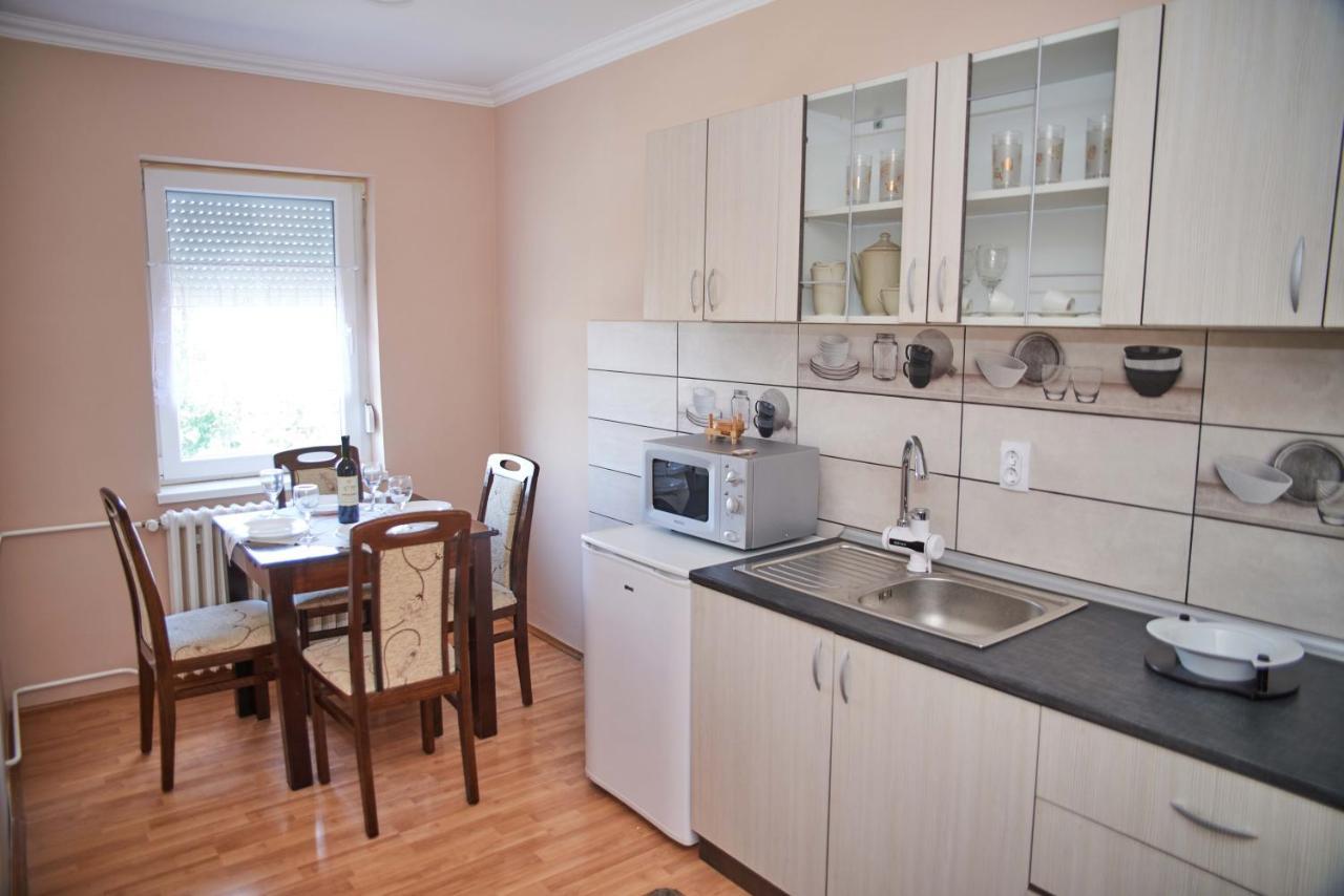 Bečej Apartman Ana מראה חיצוני תמונה